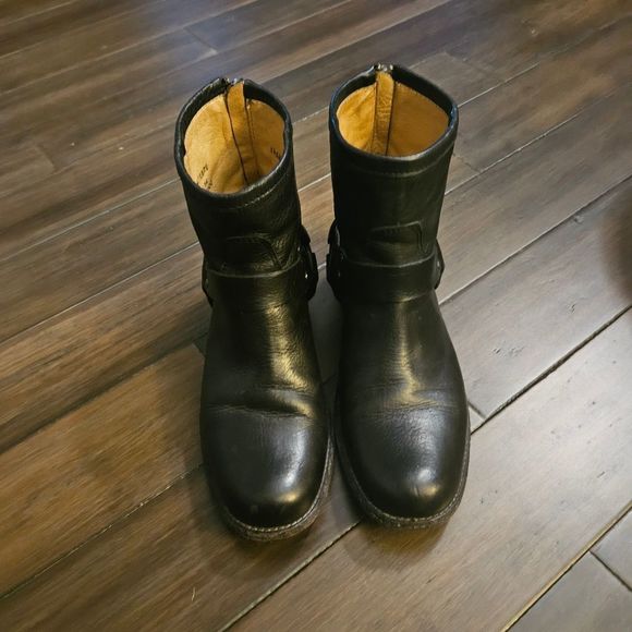 Frye Phillip Harness  Black Leather Short Riding Boots - Picture 3 of 12
